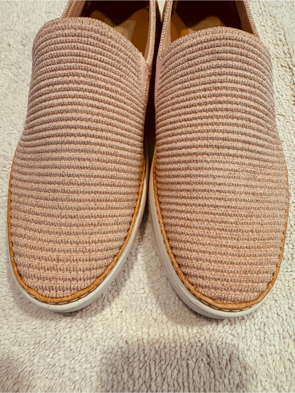 UGG Women's Slip-On Knit Flats in Blush Pink and has a beautiful glitter pink.